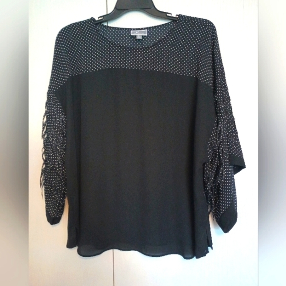 JM Collection Women's Size XL Black Blouse with Fringe Sleeves